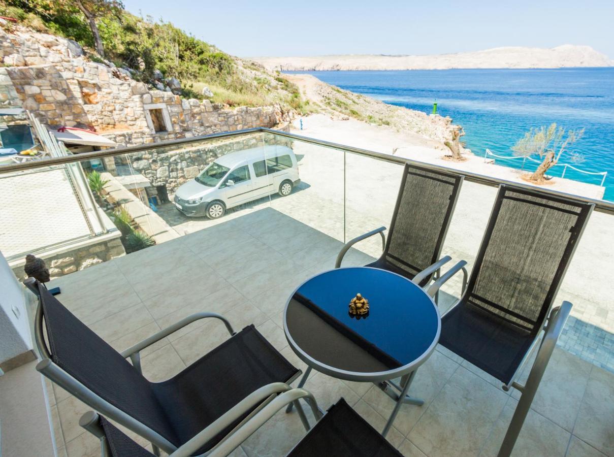 2Bfree Apartments Stinica Exterior photo