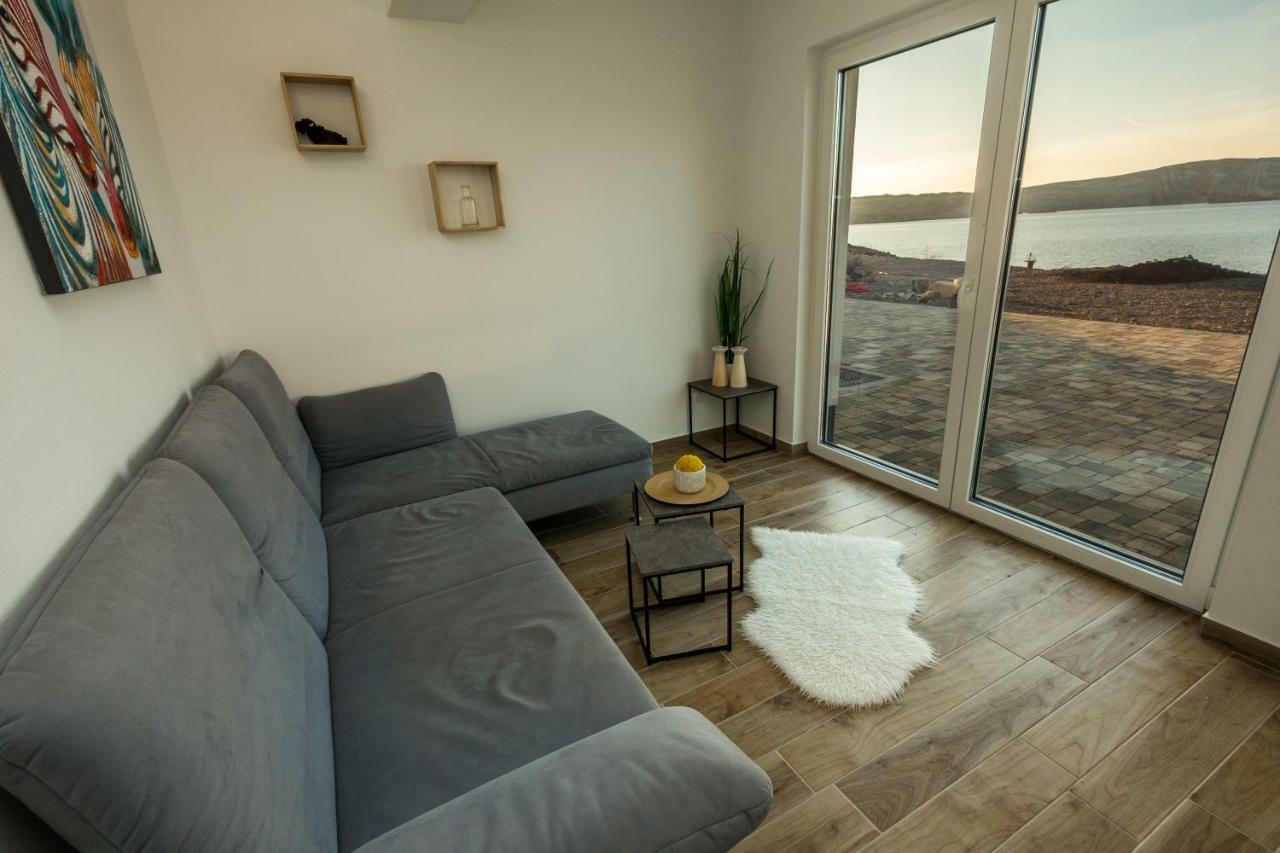 2Bfree Apartments Stinica Exterior photo